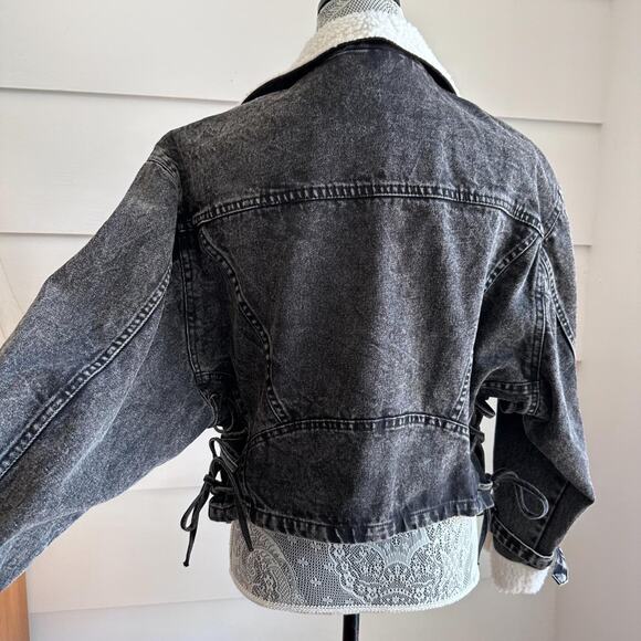 ASTR The Label Jefferson Washed Sherpa Denim Jacket size M - Picture 5 of 8